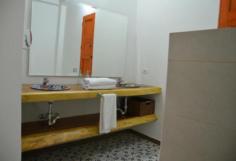 هتل Hacienda El Samán