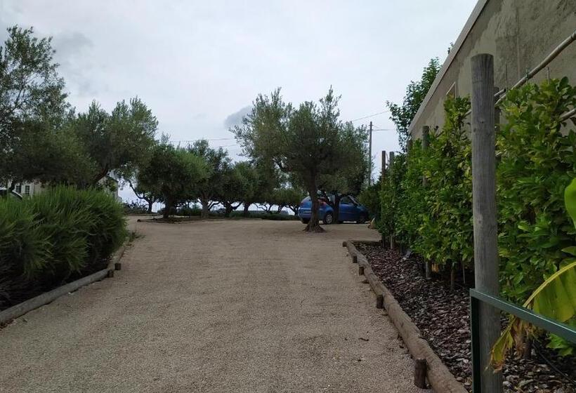 فندق Relais Il Giardino Fra Gli Ulivi