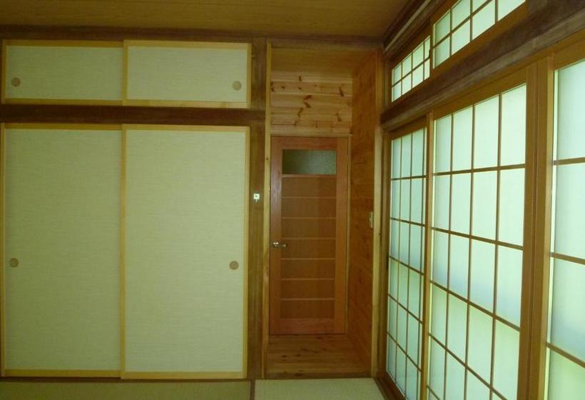 פנסיון Anzuan Nishida