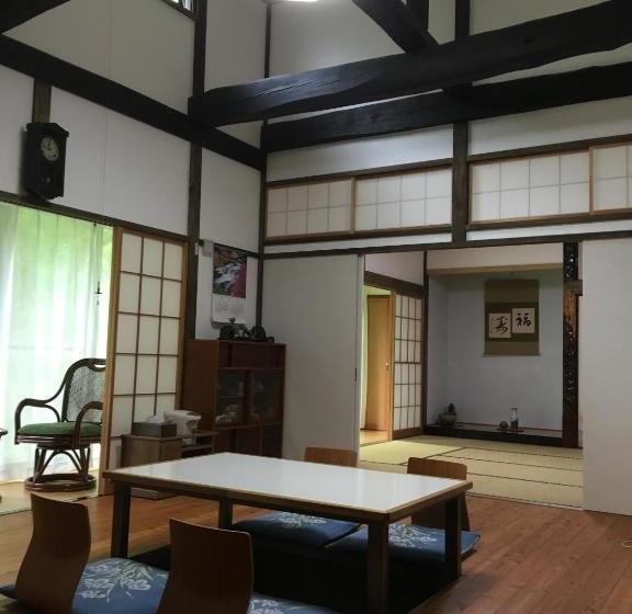 פנסיון Anzuan Nishida