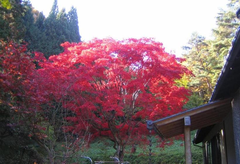 פנסיון Anzuan Nishida