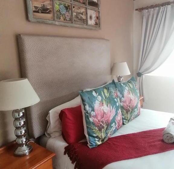 פנסיון Aviento Guesthouse