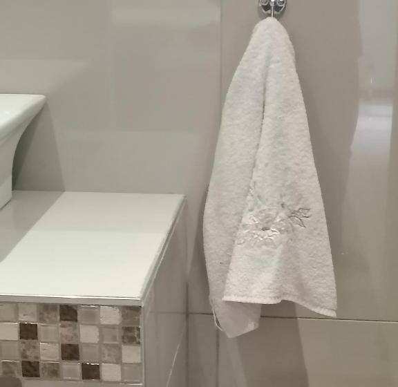 פנסיון Aviento Guesthouse