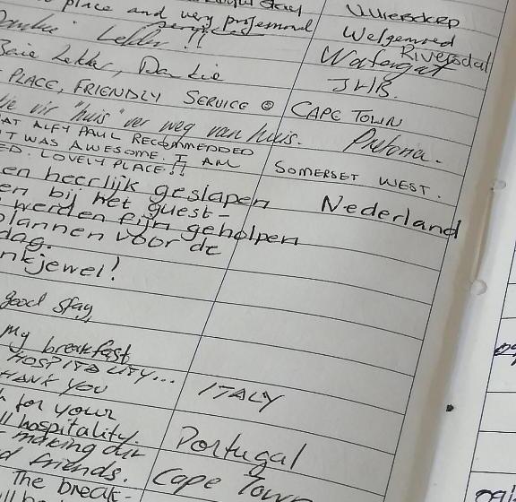 פנסיון Aviento Guesthouse