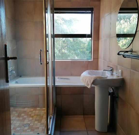 بنسيون De Akker Guest House