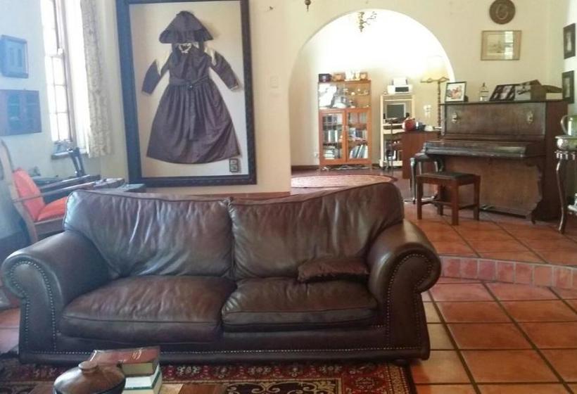 膳宿费 De Plaashuis