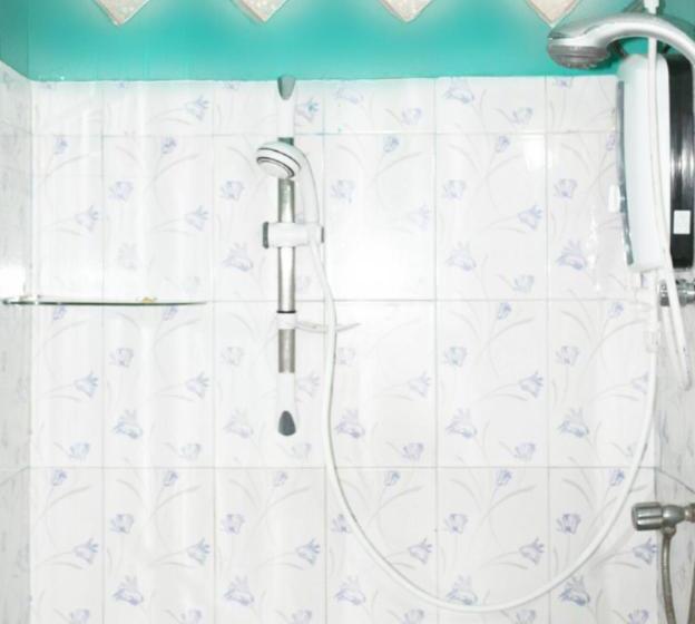 بنسيون Farah Guest Inn