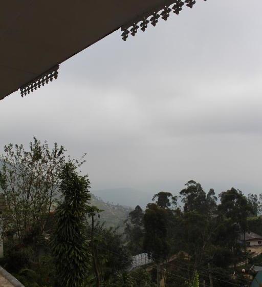 بنسيون Farah Guest Inn