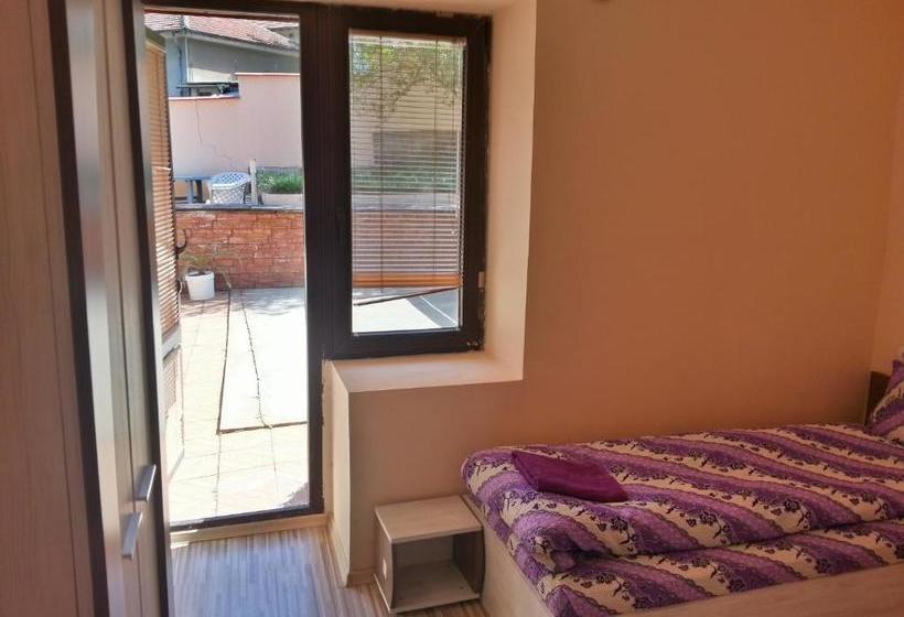 بنسيون Guest House Zora