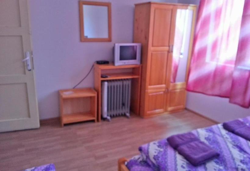 بنسيون Guest House Zora