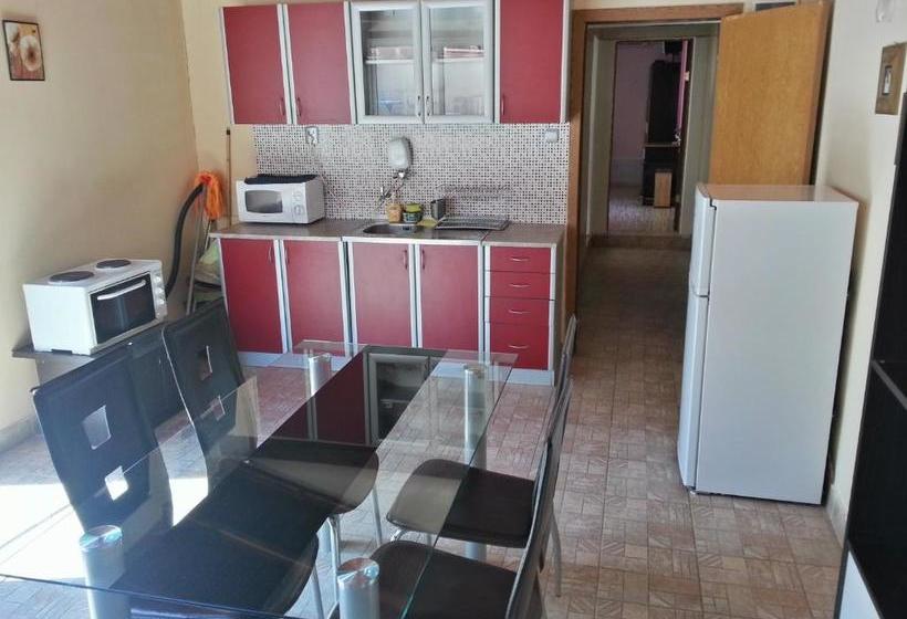 بنسيون Guest House Zora