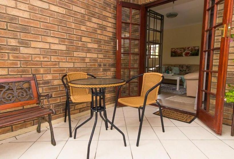 膳宿费 Lavender Lane