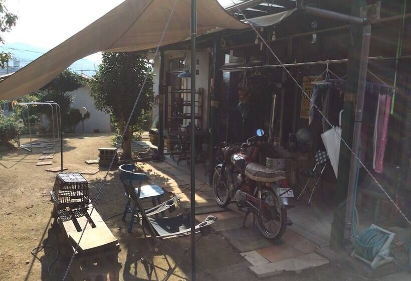 بنسيون Norishico Auto Guest House   Hostel