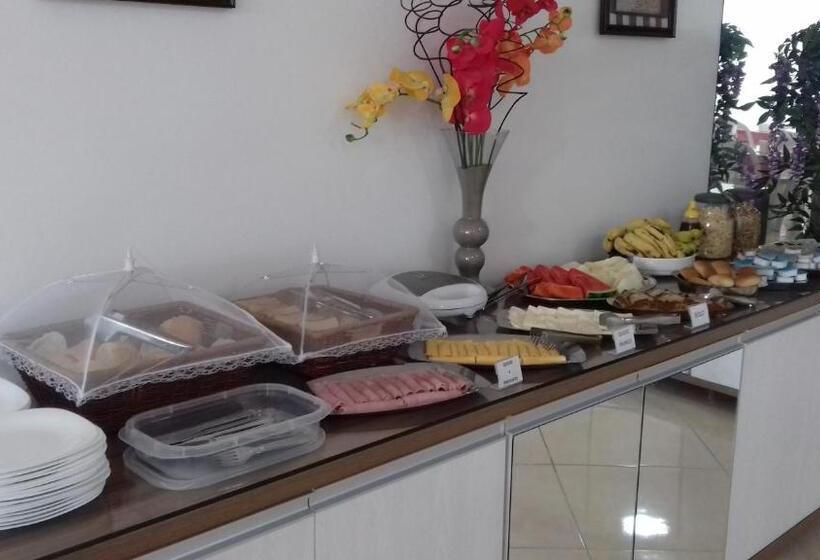 פנסיון Pousada Belezinha