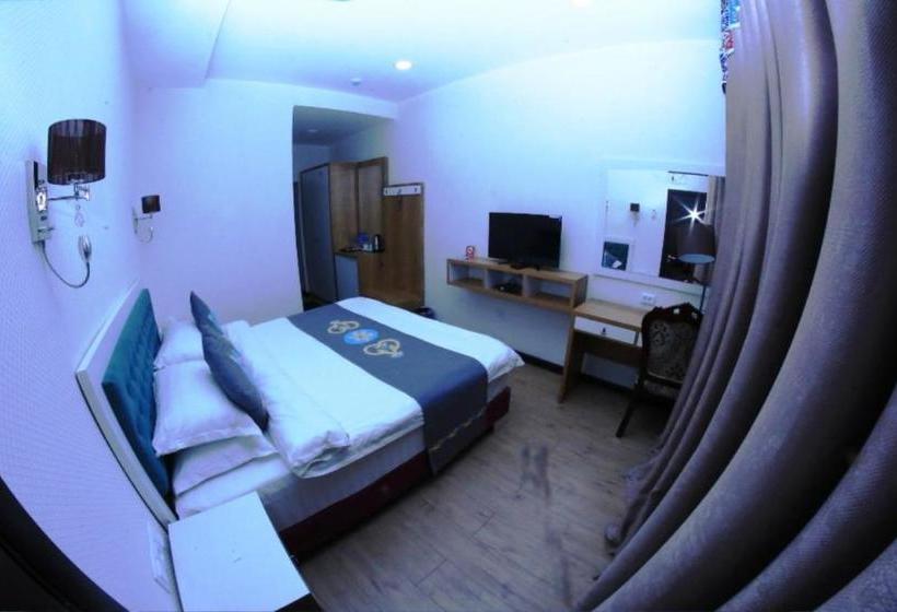 پانسیون Rohat