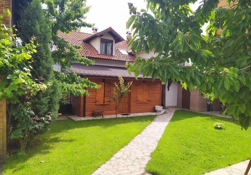 پانسیون Rooms Green Set