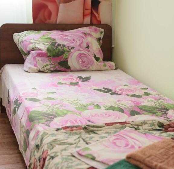 پانسیون Roza Guest House