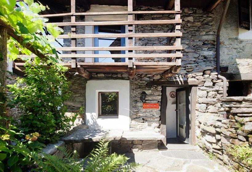 פנסיון Rustici Della Verzasca Ferien Wohnungen