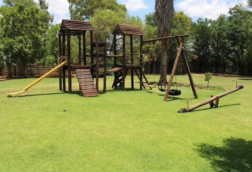 Pension The Willow Tree Guesthouse