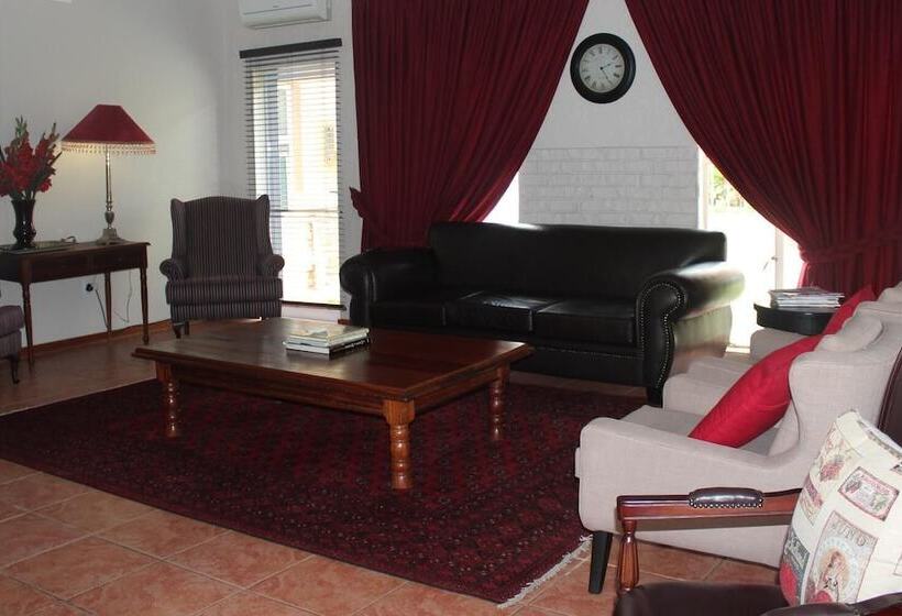 Pension The Willow Tree Guesthouse