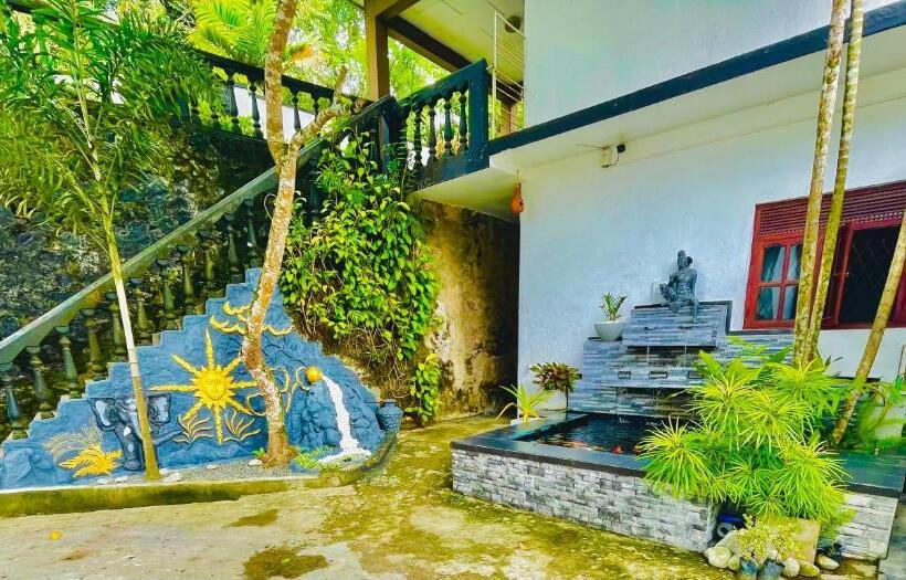 Pensão Travellers Halt