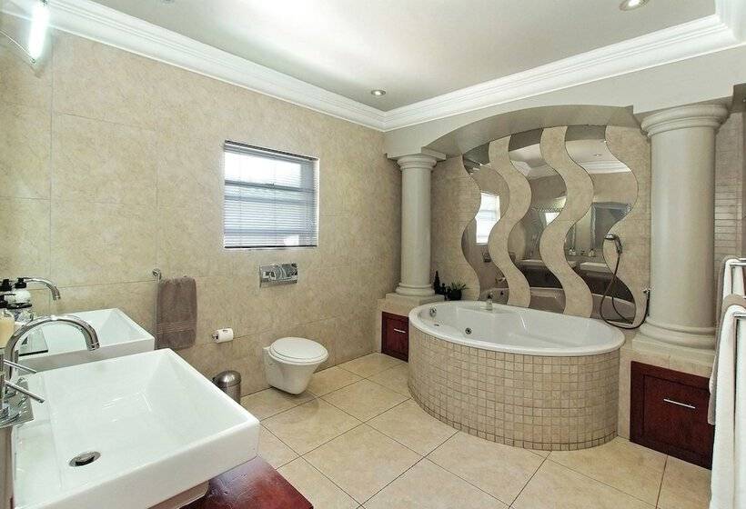 펜션 Ushaka Manor Guest House