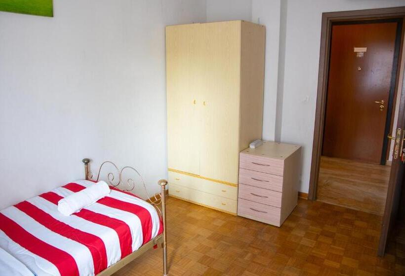 Пансион Venice Holiday