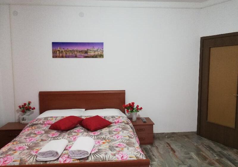 Пансион Venice Holiday