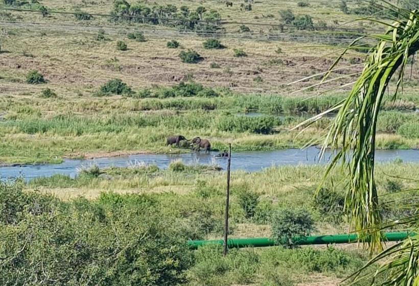 פנסיון Villacandilabra Guesthouse