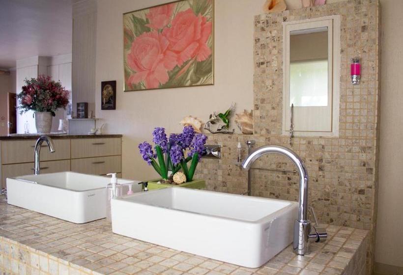 פנסיון Villacandilabra Guesthouse