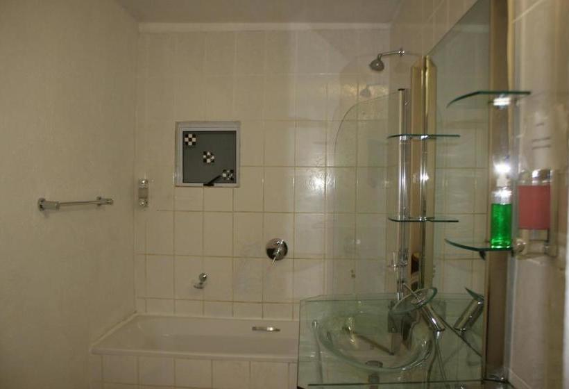 פנסיון Villacandilabra Guesthouse