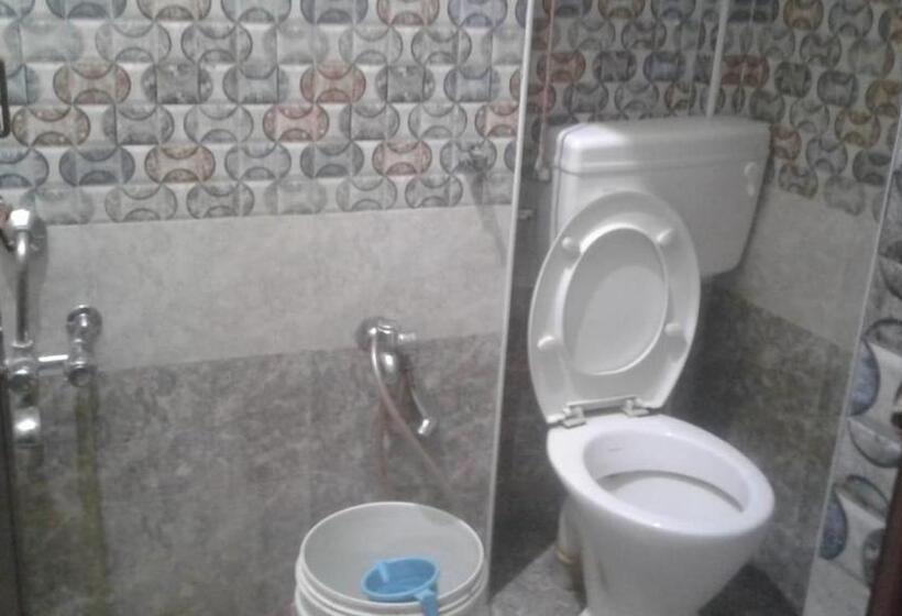 Пансион Xavier Guest House