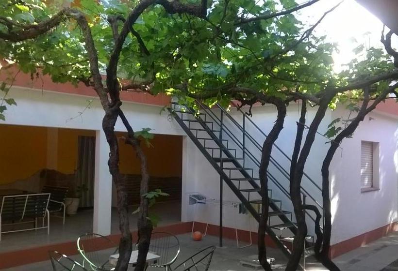 הוסטל Shekináh