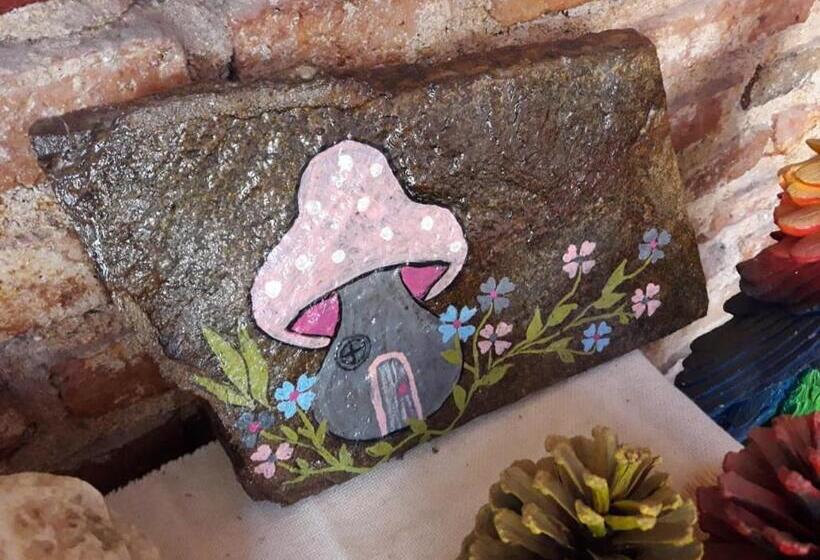 הוסטל Shekináh