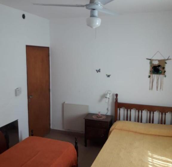 הוסטל Shekináh