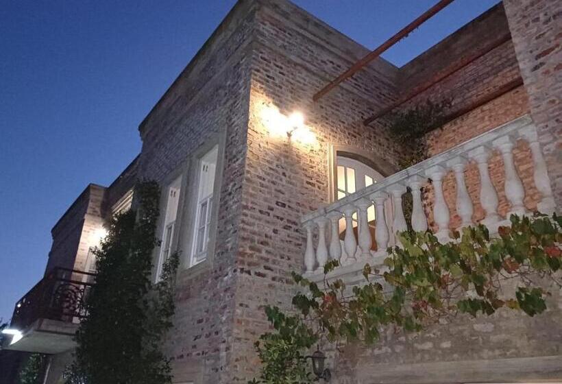 هاستل Villa Anna Katarina