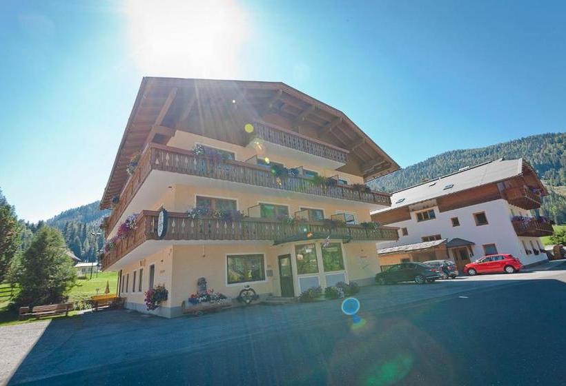 הוסטל Zirbenhof