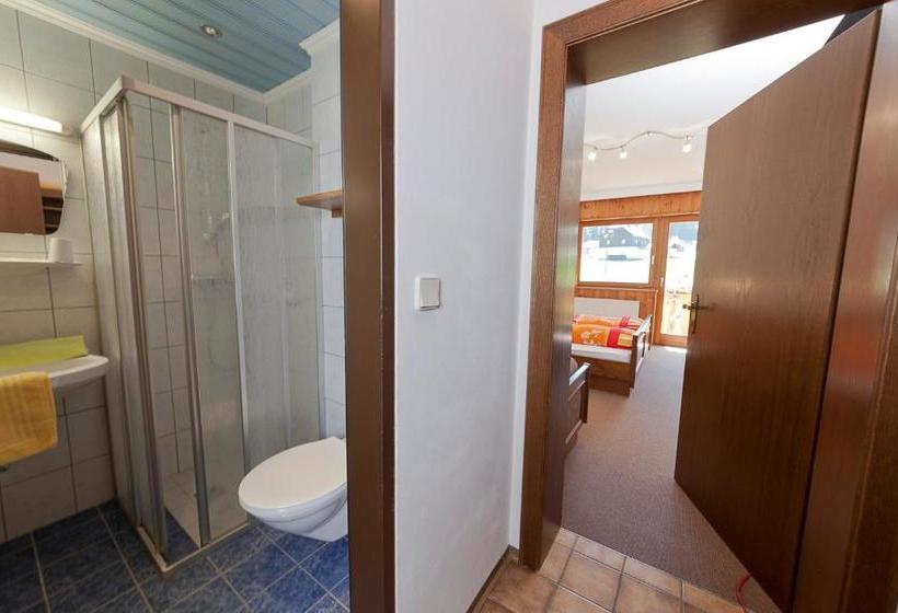 הוסטל Zirbenhof