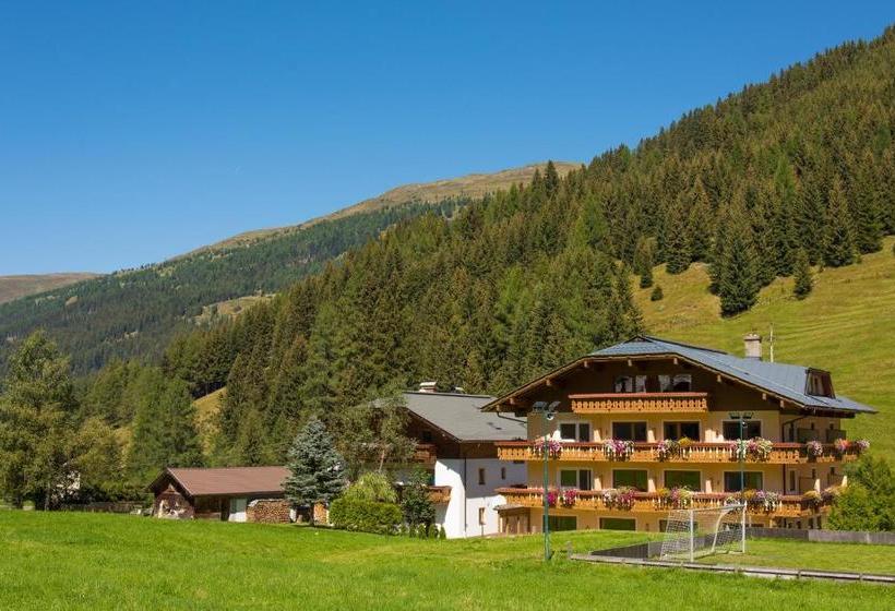 הוסטל Zirbenhof