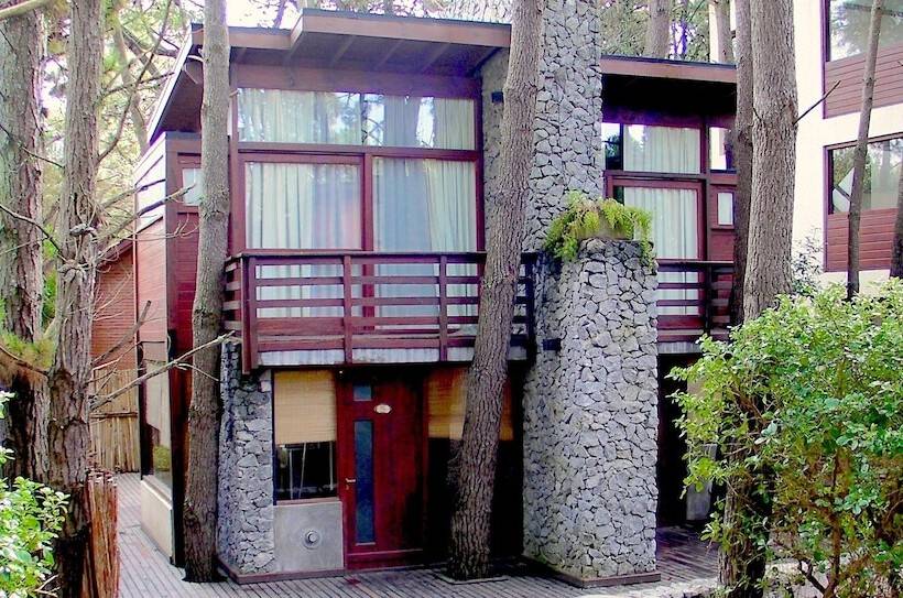 Altos Medanos Cabañas & Club De Bosque