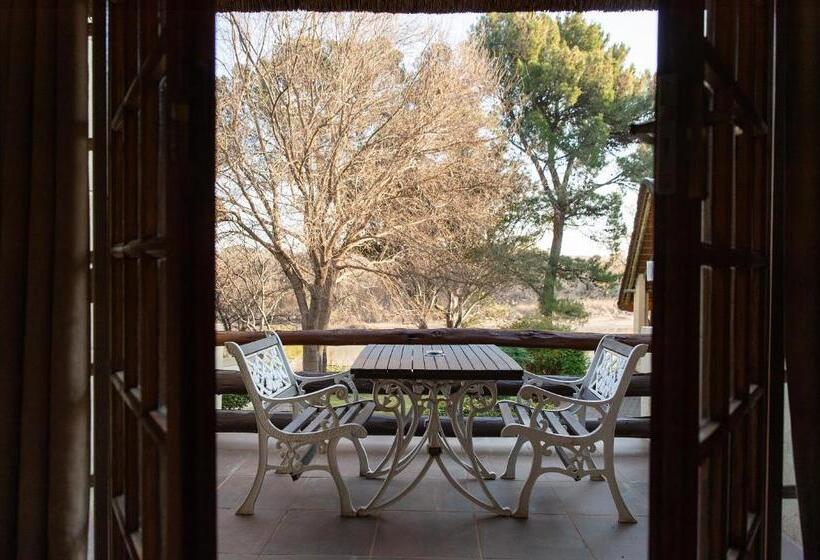 בית מלון כפרי Riverside Lodge & Conference Center