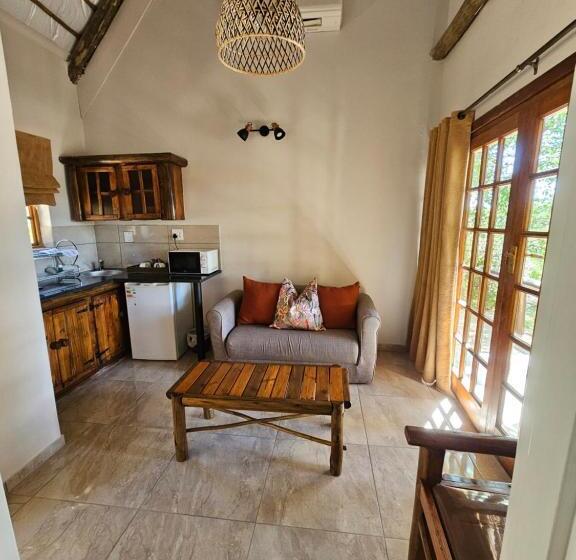 בית מלון כפרי Riverside Lodge & Conference Center