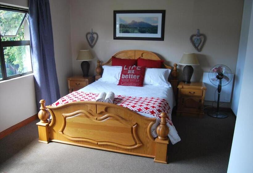 ペンション 15 Witpeer Street Guesthouse