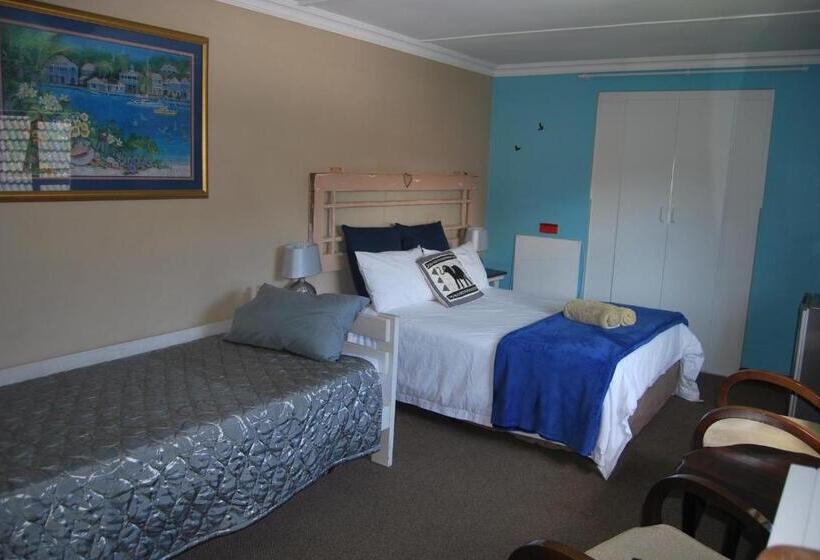 ペンション 15 Witpeer Street Guesthouse