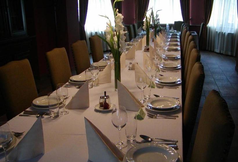 膳宿费 Ház Az Erdő Szélén