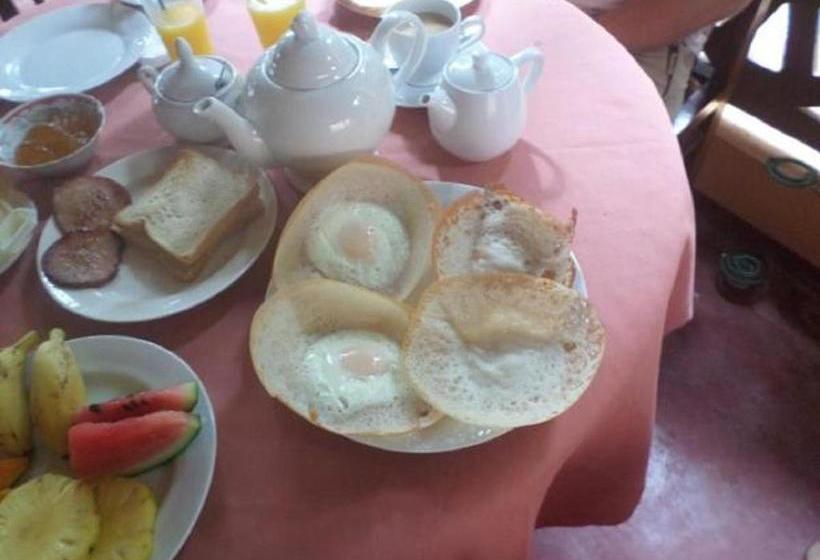 פנסיון Brinkhouse Guesthouse , Unawatuna Beach