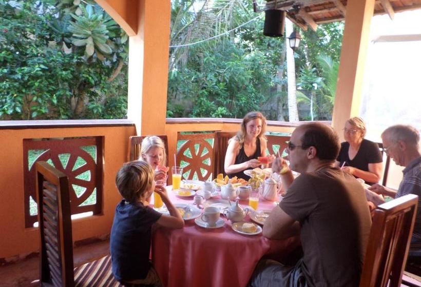 פנסיון Brinkhouse Guesthouse , Unawatuna Beach