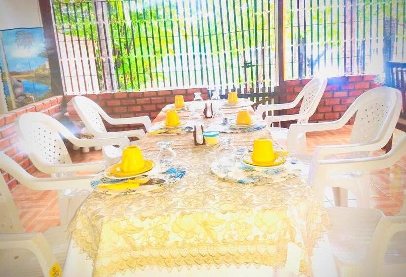 ペンション Chalé Marinas