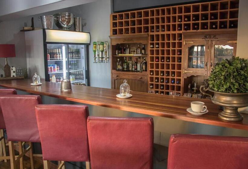 펜션 Game View Lodge