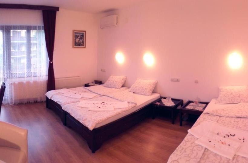 پانسیون Apartmani Vila Jelena Arandjelovac